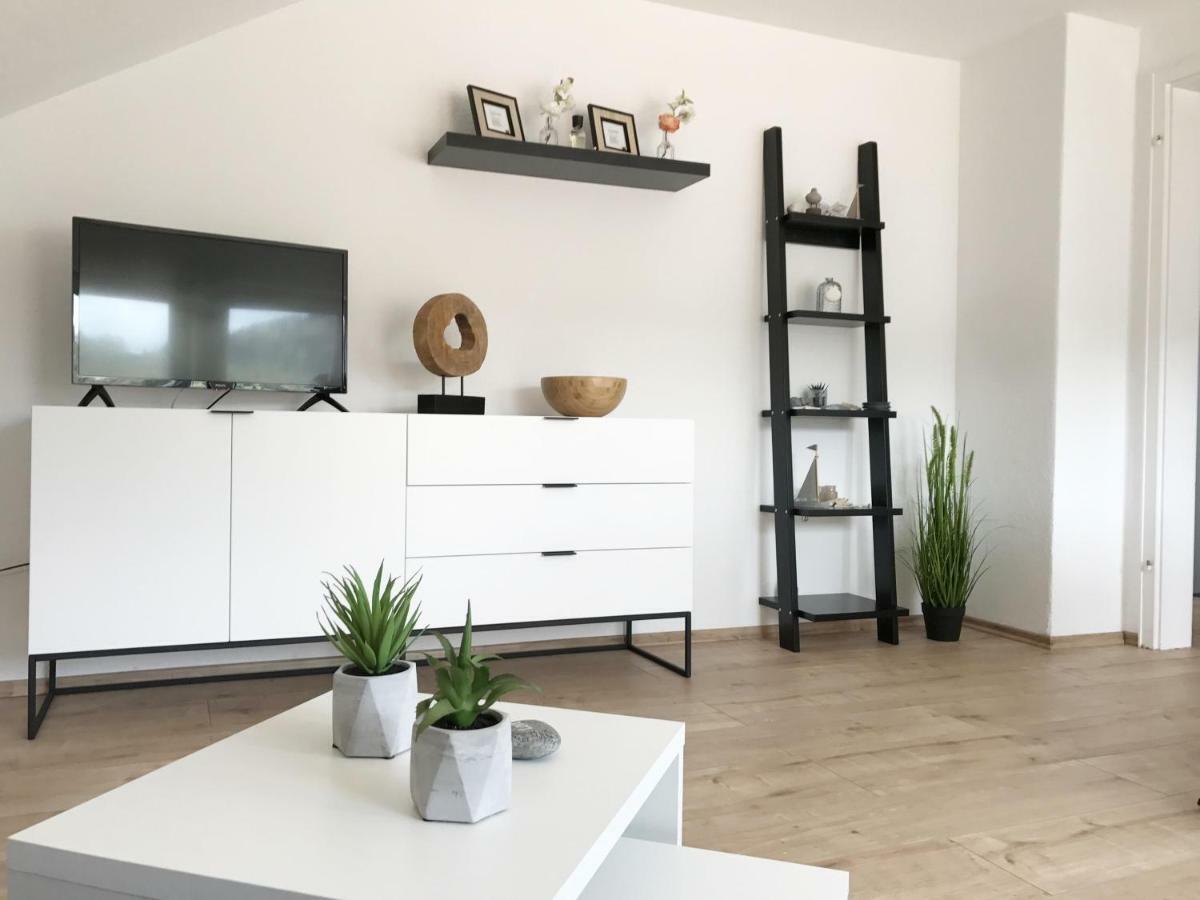 Zollernalb-Apartment Albstadt Bagian luar foto