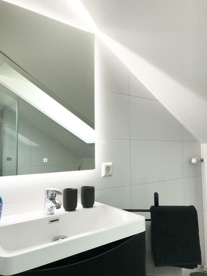 Zollernalb-Apartment Albstadt Bagian luar foto