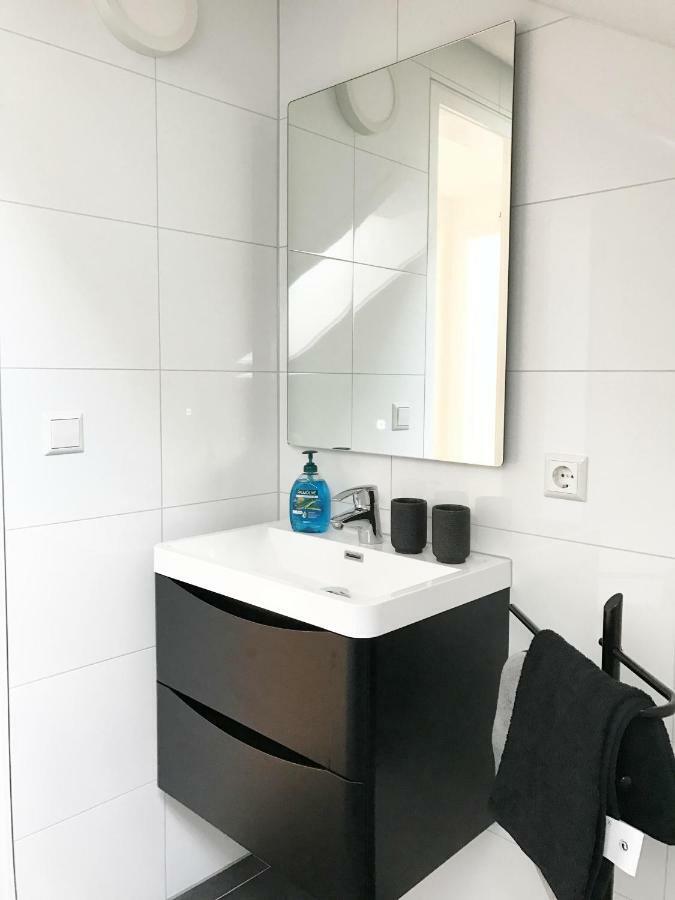 Zollernalb-Apartment Albstadt Bagian luar foto